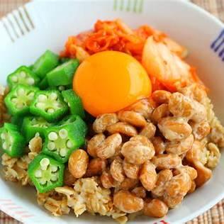 納豆オクラ卵かけごはん